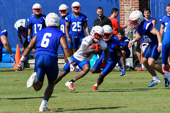 Jame Proche Splits the Secondary